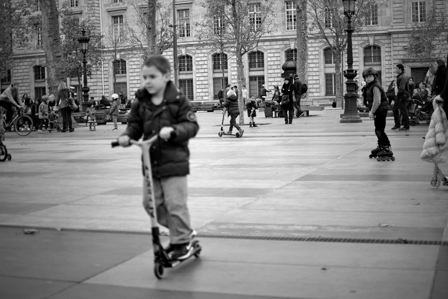 Paris kids playing